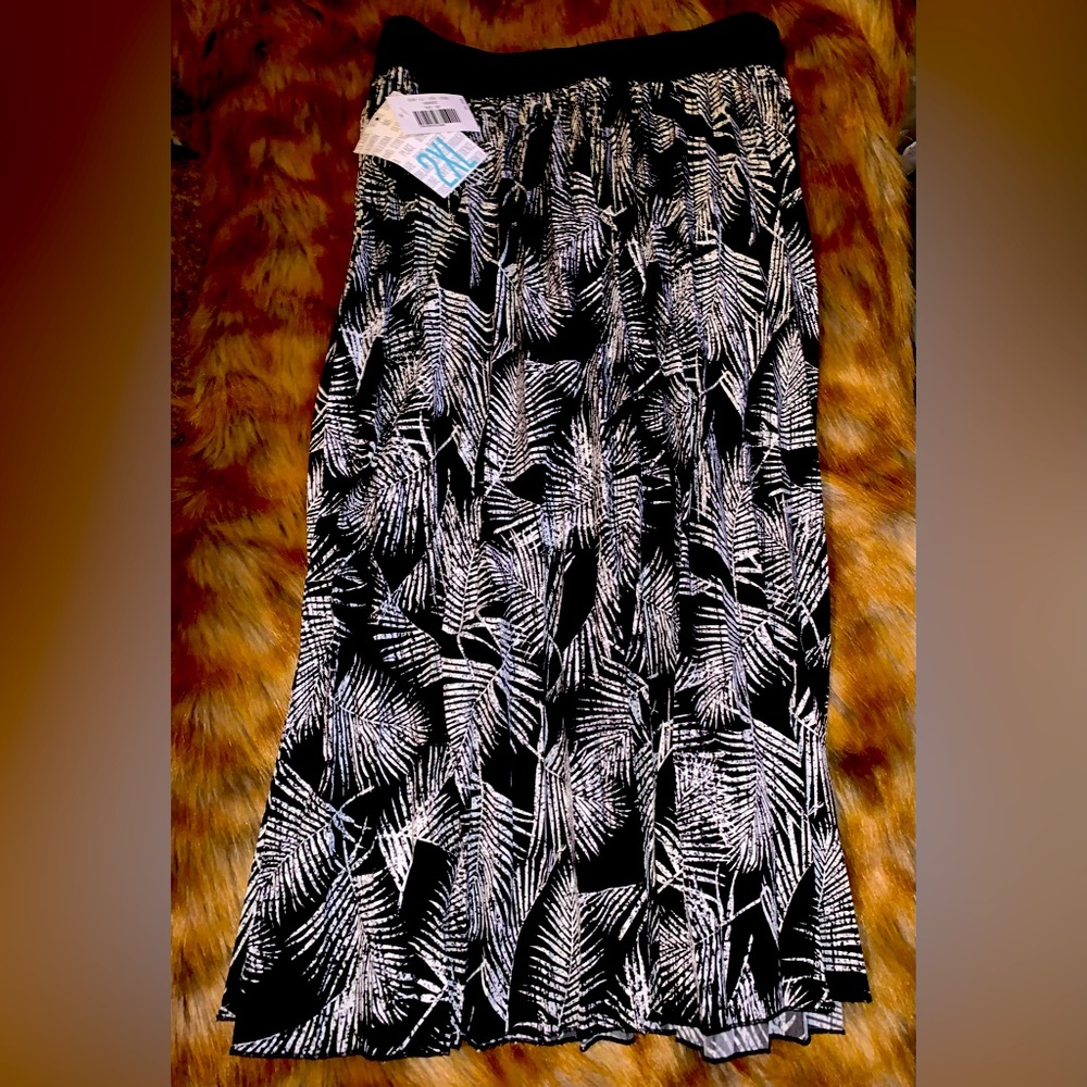 Lularoe Jill Skirt 2XL NWT